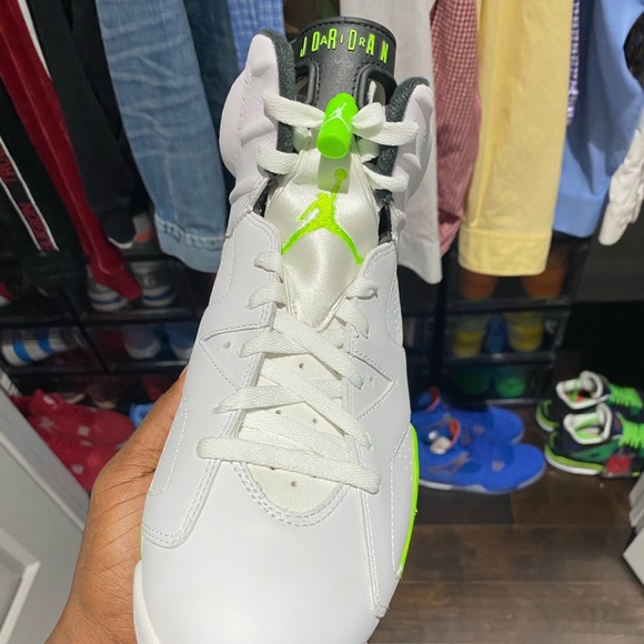 Oregon Air Jordan 6 - Picture 2 of 7